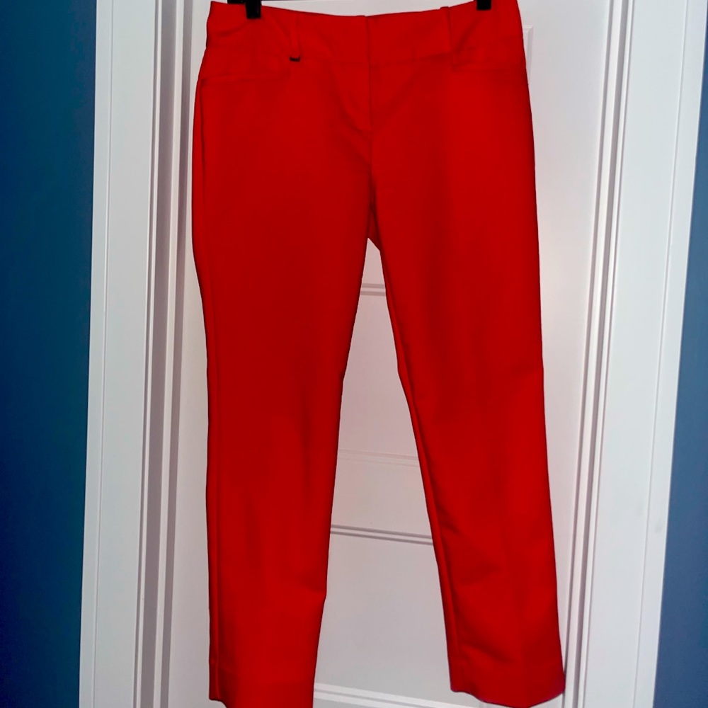 Limited “Drew fit” ankle pants. Coral color, size 6.